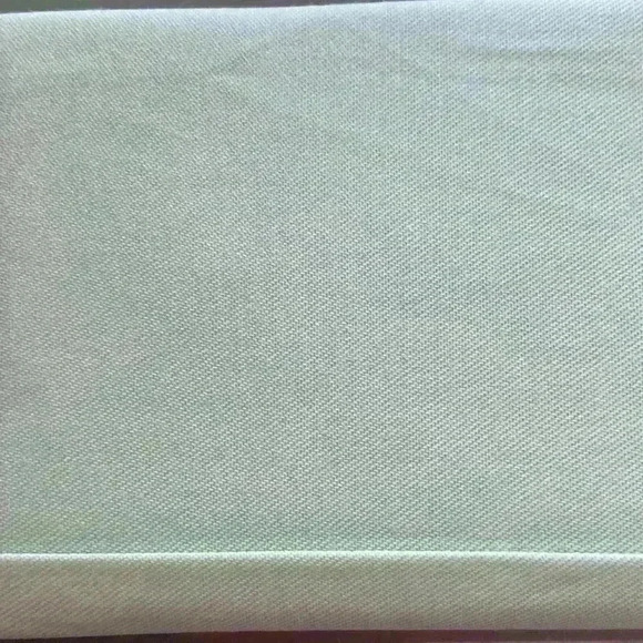 Briarwood Home 300 TC Sateen Queen Sheet Set. Light Green- New - Picture 4 of 4